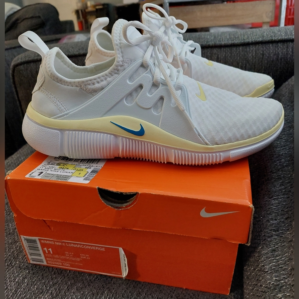Nike LunarConverge White and Yellow Shoes For Women  Size 11